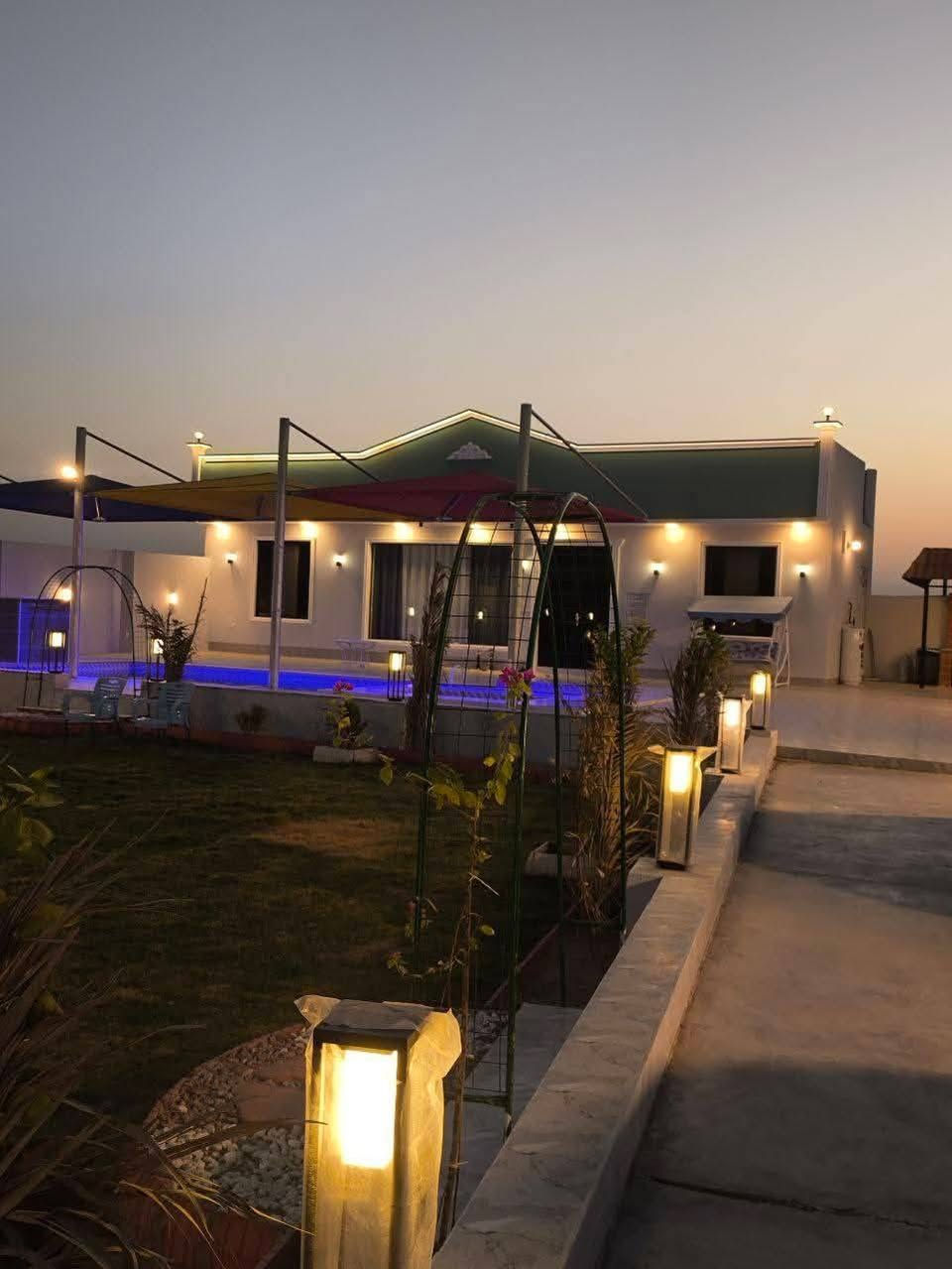 احجز وانت مطمئن المزرعة موثقه بتطبيق أجرلي 🤩

منتجع قلب دجلة ترحب بالزبائن الكرام يوفر لكم راحه تامه وخدمات متكامله للعوائل والشباب 👨‍👩‍👦‍👦💁🏼‍♂️ التفاصيل 🦋🔶كهرباء متوفره على مدار 24 ساعه 🔶الصاله والغرفه مؤثثه بشكل لطيف ومكيف 24 ساعه دون      😻     انقطاع 🔸مطبخ مؤثث بالكامل ثلاجه وطباخ ومجهز بأواني الطبخ الضروريه🔸مكان خارجي مخصص لشوي السمك والمشاوي 🍖 🔶 جلسه خارجيه جميله 🔸صحيات متكامله شرقي وغربي 🔸موقف خاص للسيارت 🚘🚖 🔸مسبح  كبير وصغير للأطفال 🏊‍♀️🏊 🔸 العاب فيشه ومنضده للكبار 🔸 العاب للأطفال لأجل متعتهم وراحتهم 🛝🛝 🔸انترنت 24 ساعه 4Gالحجز المسبق ودفع نصف مبلغ الحجز عن طريق زين كاش العنوان:صلاح الدين / قضاء بلد 
للحجز واتساب  ***********
