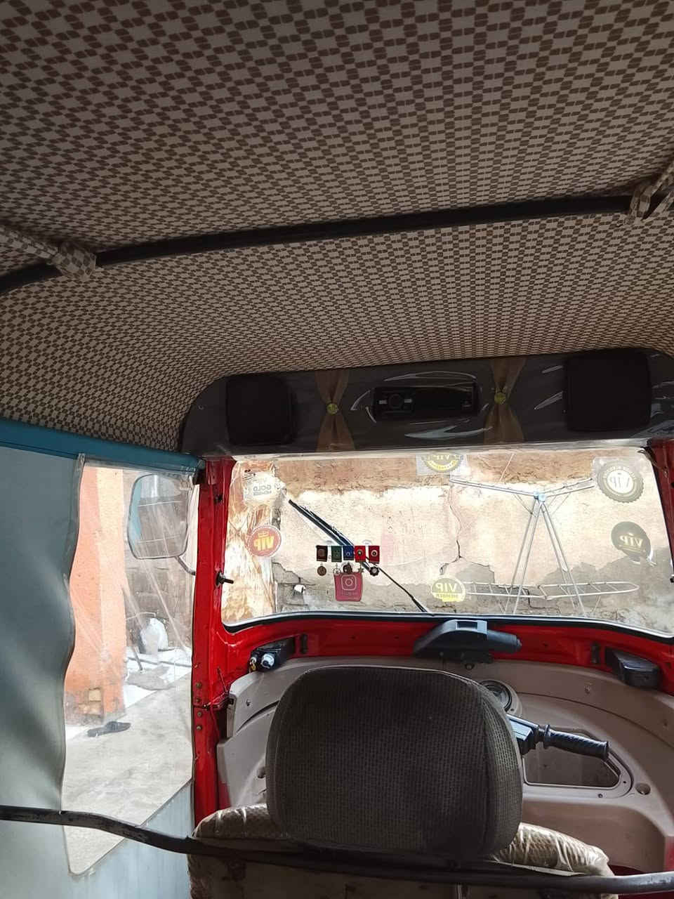 ***********
السلام عليكم توك توك للبيع توك توك جاهزه خير من الله مناقصه اي شيء موديل 17 سعر سعر 3000
