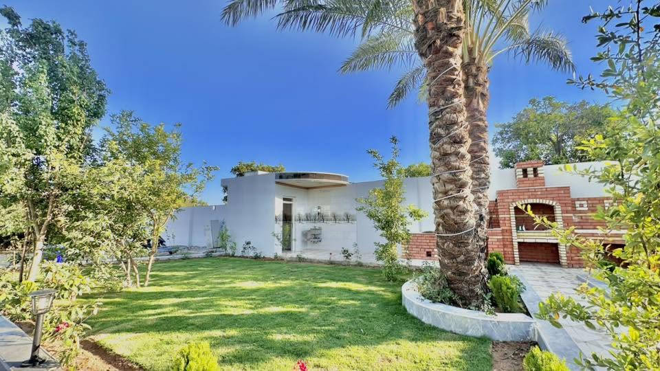 نعلن  عن فتح الحجوزات 
🌳🏝 في مزرعة المسرة 
🤍🏝    
للإيجار اليومي او الشفتات #مبيت‎
***********
*🏕تفاصيل 
🟢 غرفتين نوم سويت 
🟢 صالة كبيرة 
🟢المنتجع مؤثث بالسبالت 
🟢مطبخين حار و بارد
🟢 باربيكيو كامل للشواء
🟢جلسة عربية مطله على المسبح
🟢 نت 4g
🟢شاشة بلازمه كبيره
🟢 سماعة دي جي
🟢حديقه 
🟢لعبة المنضده والعاب اطفال‎
🟢مسبح كبير و مسبح صغير 
🟢 كهرباء على مدار الساعه 24
____________________________
[العنوان بلد 
 🔴للحجز والاستفسار يرجى الاتصال ع 
الرقم التالي او عبر الواتساب☎️ 
‏‭***********
***********
(علماً المزرعه موثقه في تطبيق اجرلي)
