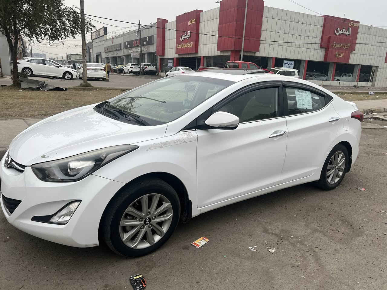 السلام عليكم
من رخصه الادمن 

النترا 2015 وارد خليجي 

مكفول من الحادث ومن الضرر وسياره نضيفه جدا 

سياره فول ماعدا بصمه  مواصفاتها معروفها 

سياره اي نقص مابيها كير محرك وتبريد كلشي جاهز بيها  وبيها بارد قدر اقل إصبع موضح بالسونار

عارضها 137 بيها مجال الشراي يتصل مكان السياره  بغداد شهداء البياع 

***********
