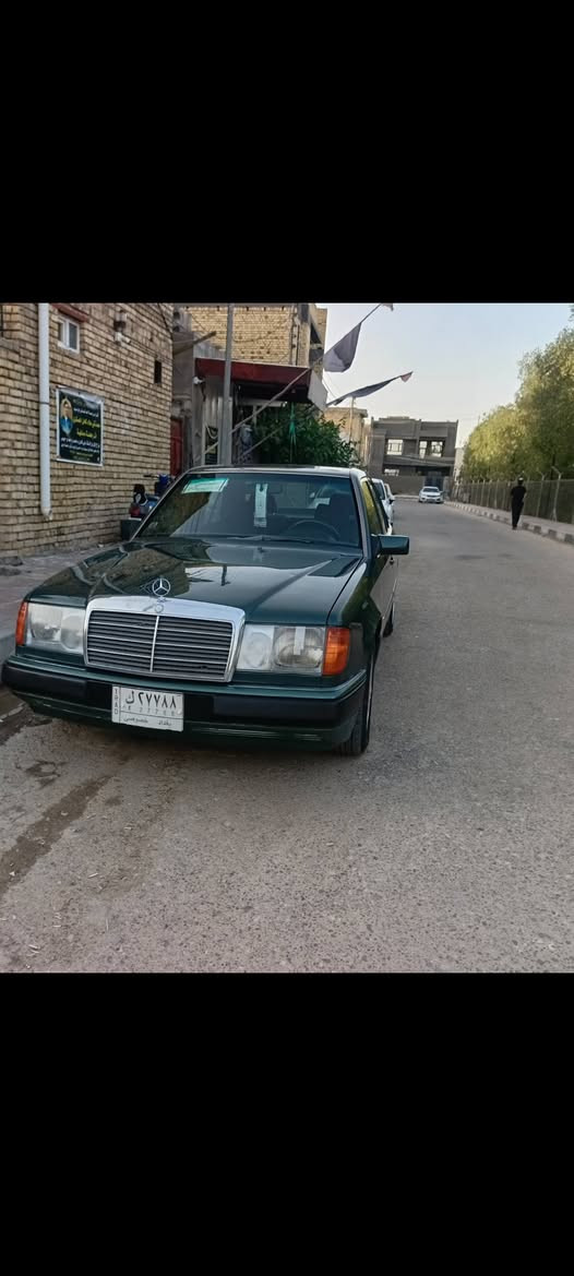 السلام عليكم ورحمه الله وبركاته
مارسدس دب حجم 300 محوره كير ومحرك بطه
الموديل 91 رقم بغداد مشروع وطني وارد ياباني 
سياره جاهزه للأخير قواعد سليمه برانكيت نظيف 
مكفوله من الكص والعيب الشرعي 
المكان ناصريه المركز 
السعر 80 وبيه مجال 
ستفسار على الرقم
***********
