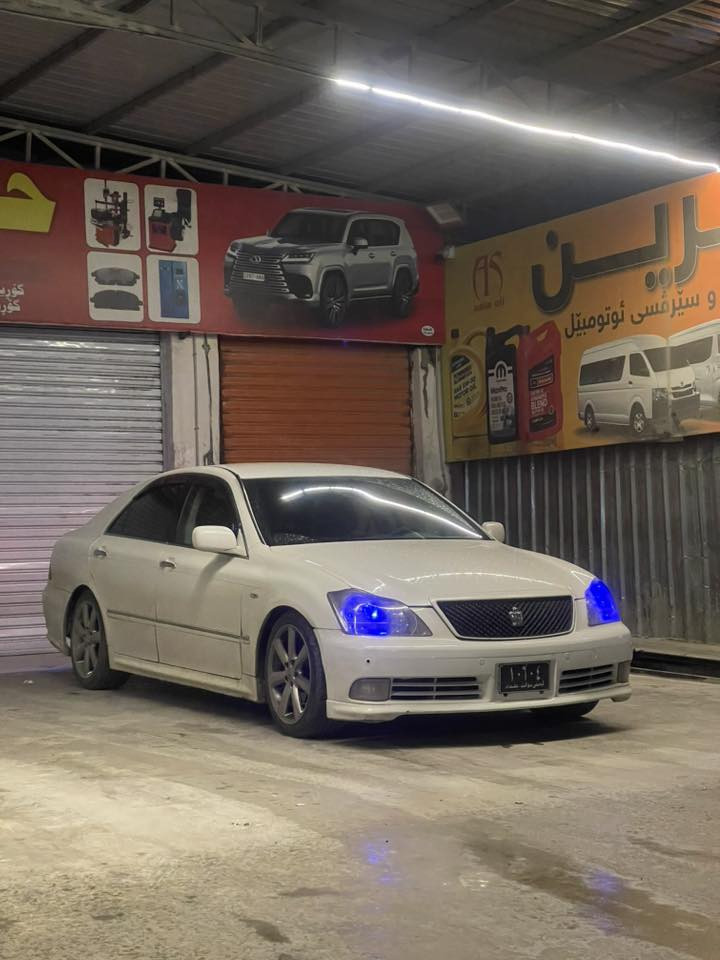 شەهینە بۆ فرۆشتن فول فول باس سلایت نیە  هەموو گەیانی بە شارت  شوین حاجیاوا راقم ***********
