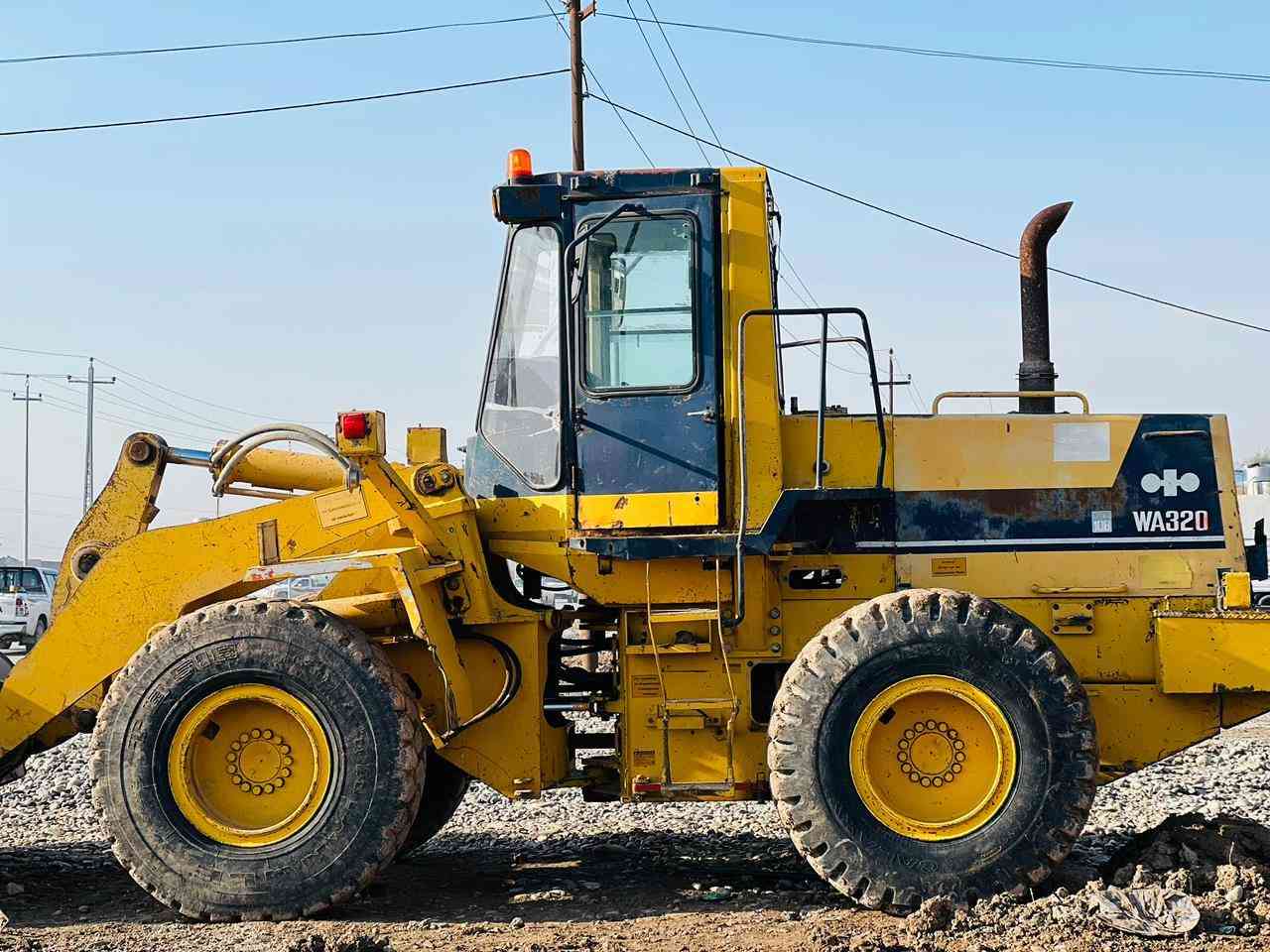 السلام عليكم شفل كوماتسو حجم 320 رقم شمالي رفع دفع خير من الله جاهز للشغل السعر 175 وبي مجال
للاستفسار ***********
