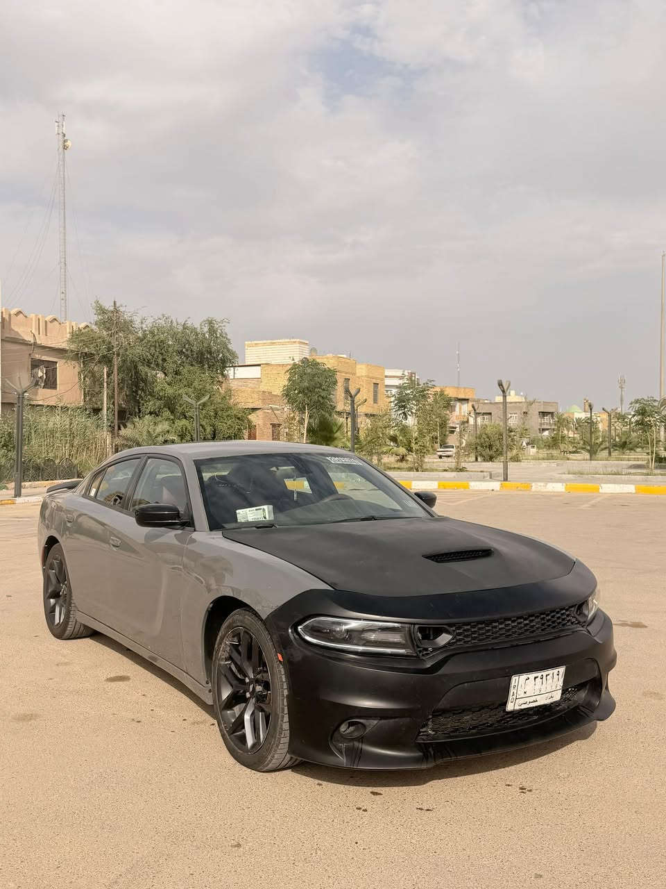 مكلف بالنشر جارجر 2019 اصل مرقم بغداد بأسمي
حادث السيارة بنيد وخصمة غير مؤثرة 
مواصفات السيارة بلاك توب 
شاشة . كامرة .ويل 20 .تشغيل عن بعد . كشنات كهربائية 
سيارة جاهزة كير . مكينة جديدات 
عوزهة ملاحضات بسيطة مكان السياره ناصريه مركز 
للاستفسار اتصل ع الرقم ‭0786 654 0001 
مكلف بالنشر
