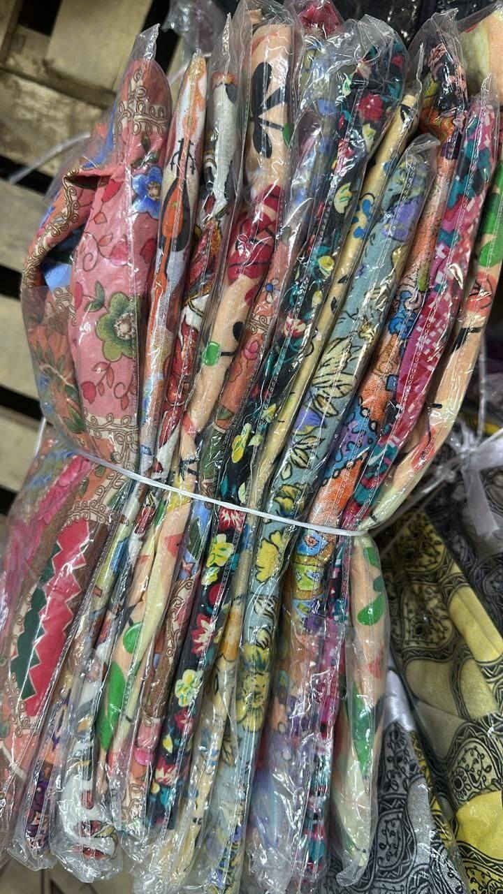 #جديدنا_جملة_فقط
#الجديد_والمختلف_يمنا_فقط 

شلحة كشمير قصير سوتاج ذهبي بالصدر
(فري سايز )
ملاحظة/الدرزن مشكل نقشات والوان
سادة ومشجر السعر بلاش البلاش

#سعر الدرزن 48 الف


**إذا كنت صاحب هذا الإعلان وتريد حذفه لأي سبب، رجاءا أرسل رسالة إلى الدعم الفني**