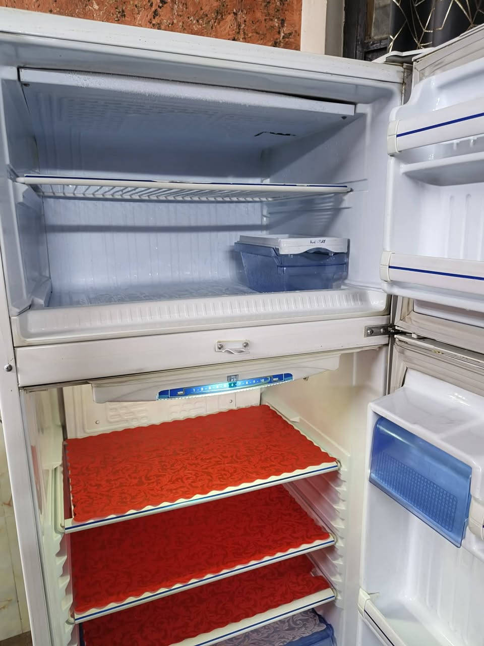 ثلاجة ماركة (كونكورد لبنانية باب اول ) مضلع بواري نحاس فريز خارجي نضام تجميد وبيها جهاز حمايه من الشركة ارقه ثلاجه حجم (24) قدم  تجميد درجة اولئ نضافه 90 بالمية داخل نضيف فول مال بيت ضمان اسبوع شرط التجميد السعر مع  التوصيل  ( 300 ) داخل بغداد حصرا متوفر توصيل كل مناطق بغدادد


**إذا كنت صاحب هذا الإعلان وتريد حذفه لأي سبب، رجاءا أرسل رسالة إلى الدعم الفني**