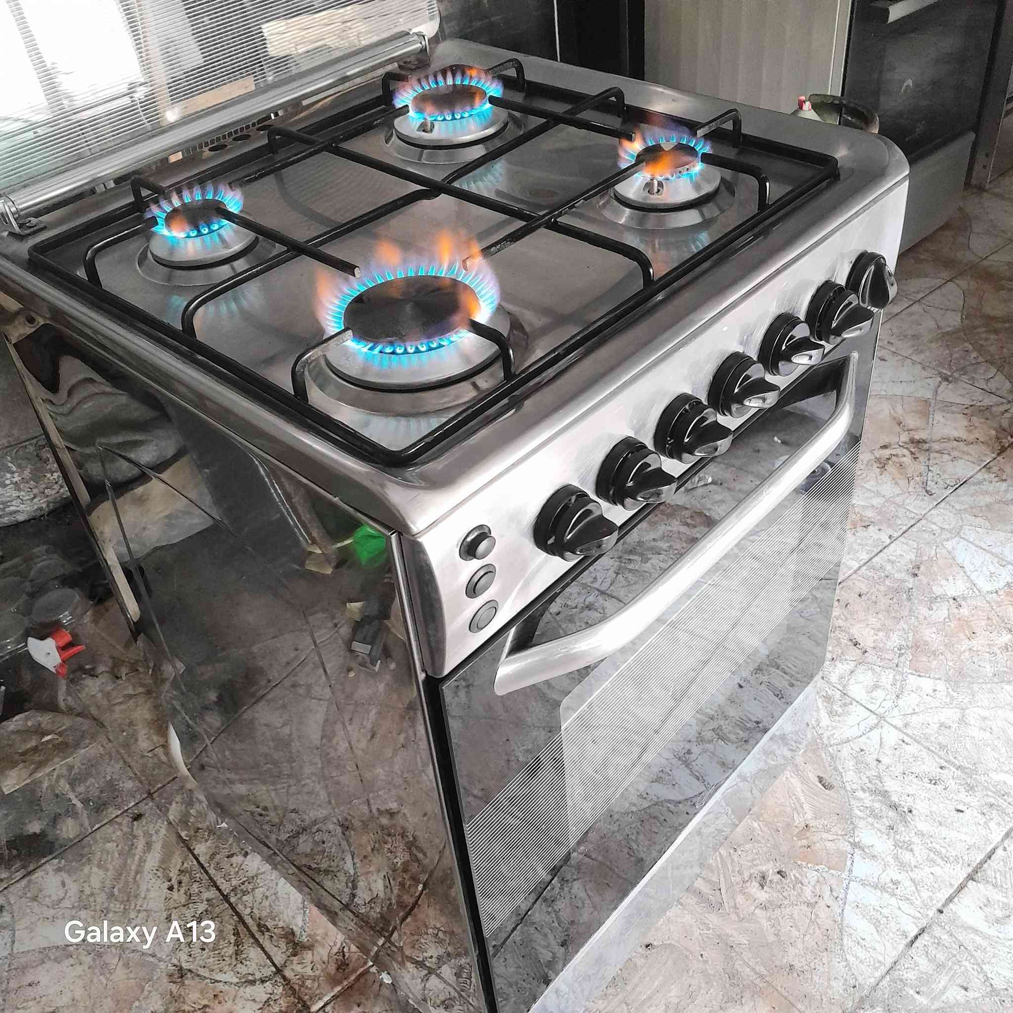 طباخ فرش مصري استيل باب اول اخو الجديد استعمال قليل كوله شغال وعلى الفحص العنوان حي النداء شارع المكاتب وتساب مازنجر موجود ***********
