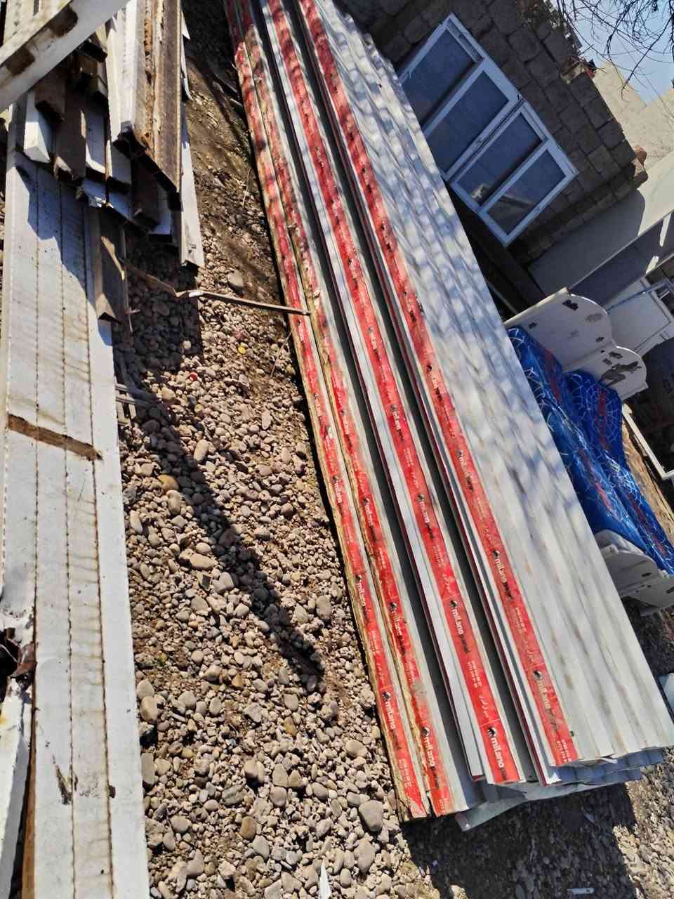 للبيع النظافه فول صندويج تركي متوفر لده معرض لاخوين لاستفسار ***********
