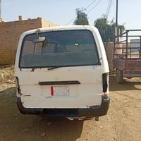 يالله سلام عليكم سيارة هايسة شكل قديم موديل 92 سيارة خير من الله كير م...