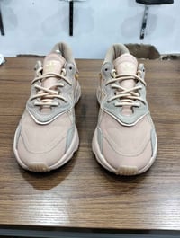 أديداس • قياس ٤٢ • نضيف