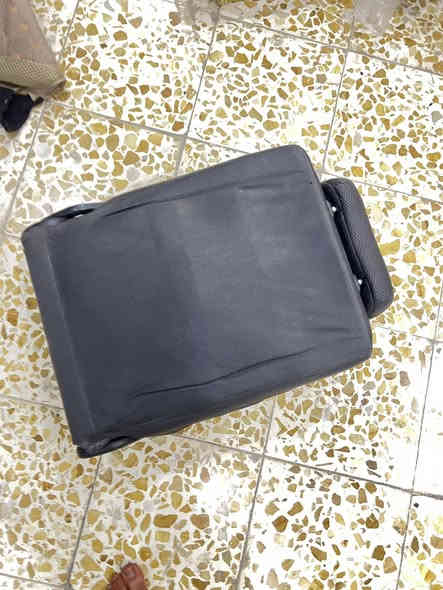 غراض للبيع كلمن وسعره        ***********
