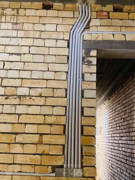 تسليك محسوب، توزيع مدروس، شغل مضمون.
لأن مرحلة التأسيس ما تنعاد ⚙️💡

كل منزل نسّلمه... حكاية نجاح جديدة.
تأسيس كهرباء بمعايير هندسية دقيقة ونتائج تُبهر ✨

 
📞 للتواصل \ ***********
