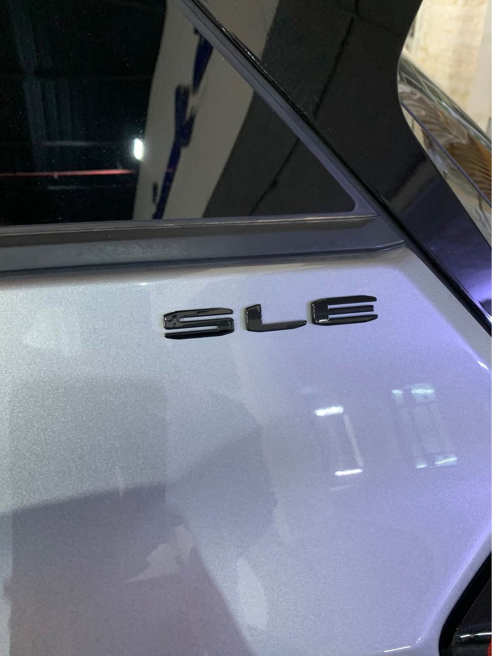 جيمسي تيران موديل ٢٠٢٤ مواصفات SLE بانورامة شغال ميفتاحين سيارة جاملغ سكن و باب سكن و باب ورا سكن صبغ بدون دواخل بدون ارباك سعر دفترين مجال واتساب
*********** أربيل, العراق
