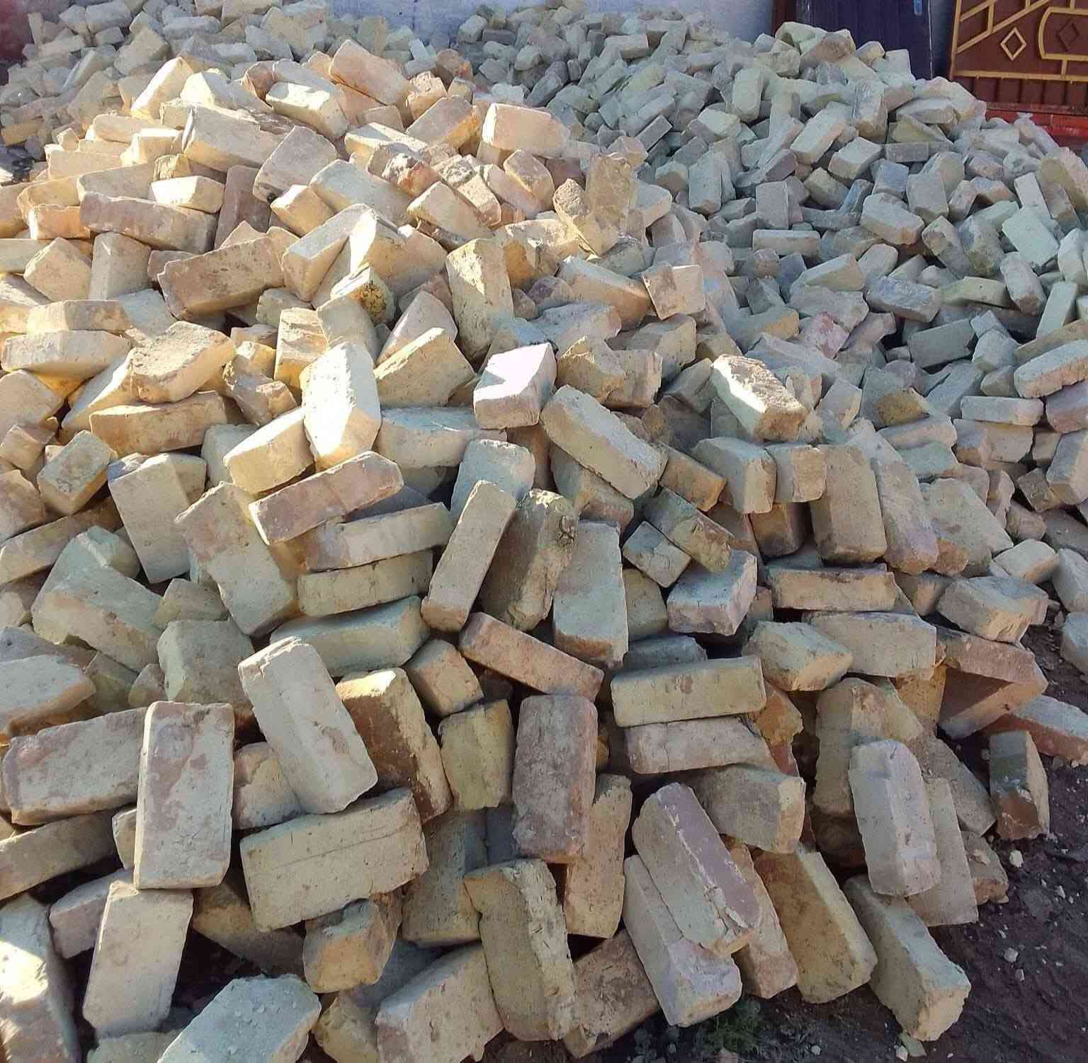 متوفر طابوك عادي تفليش مستعمل نظيف جداً للبيع
الـ 1000 طابوكة بـ 50 ألف مطروح
واصل بـ 75 ألف 

المكان الطارمية القادسية 

للتواصل ***********
