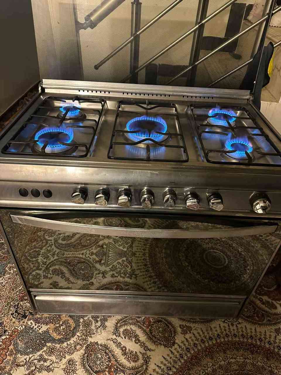 طباخ مستخدم نضيف ب 240 او مراوس ب 4 عيون مقابل فرق ويكون نضيف بغداد, العراق


**إذا كنت صاحب هذا الإعلان وتريد حذفه لأي سبب، رجاءا أرسل رسالة إلى الدعم الفني**