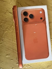 آيفون ١٧ برو ماكس • ٢٥٦ • ضمن الضمان