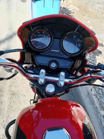 السلام عليكم دراجة بوكسر موديل ٢٣ دراجه زيرو ماشه ٣٩ حقيقي السعر 2700 وبيها مجال مكاني البياع تقاطع الدرويش حي التراث هاتف ***********
