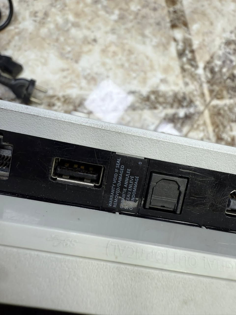PS4 PRO 1TB
بلي ٤ برو ١ تيرا للبيع
ما مفتوح نظام 13.50 نضيف حيل مابي شي كامل الملحقات اصلي
السعر ٢٩٠ الف
مكان اربيل و يوجد توصيل لكل محافضات العراق


**إذا كنت صاحب هذا الإعلان وتريد حذفه لأي سبب، رجاءا أرسل رسالة إلى الدعم الفني**