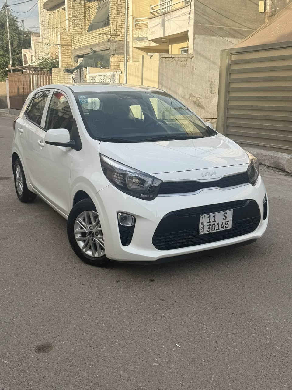 لبيع كيا بيكانتو2023موصفات عادية شاشة تحكم ستيرن المحرك 1400السيارة جديدة كفالة عامة من كلشي ماشية 7الف  العنوان بغداد السيدية سعر 127 الاتصال ***********
