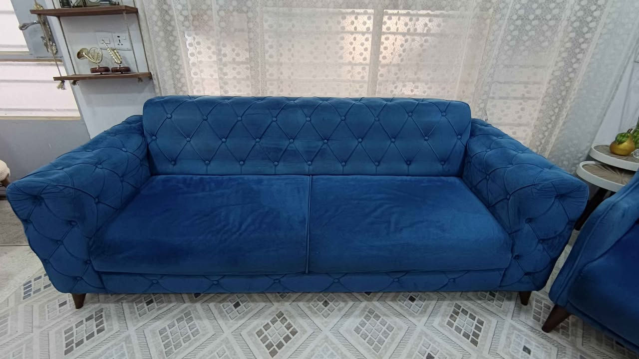 تخم 7 مقاعد للبيع
تخم 7 مقاعد ثقيل جدا للبيع 🏋️‍♂️🏋️‍♀️ماركة عراقية رصينة ( الحسنين) 🎖🏅والي يعرف بالتخومة يعرف شنو هاي الماركة مخمل تركواز الظهر نفس الوجه بالقماش دكم خياط خالي من الكسر فقط بي مكانات اثر قطة وكحة 😹 مثل ما موضح بالصور السعر 350 الف فقط..  العنوان / بغداد / حي الشباب/ المربع الذهبي.. للاتصال والاستفسار على الرقم *********** متوفر واتساب بغداد, العراق
