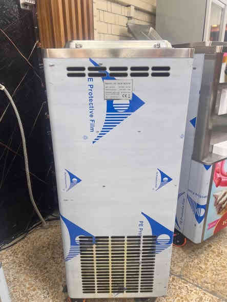 جهاز سوفت ايسكريم عدد ٤ 
مال شركة ميلاد صيني 
***********
