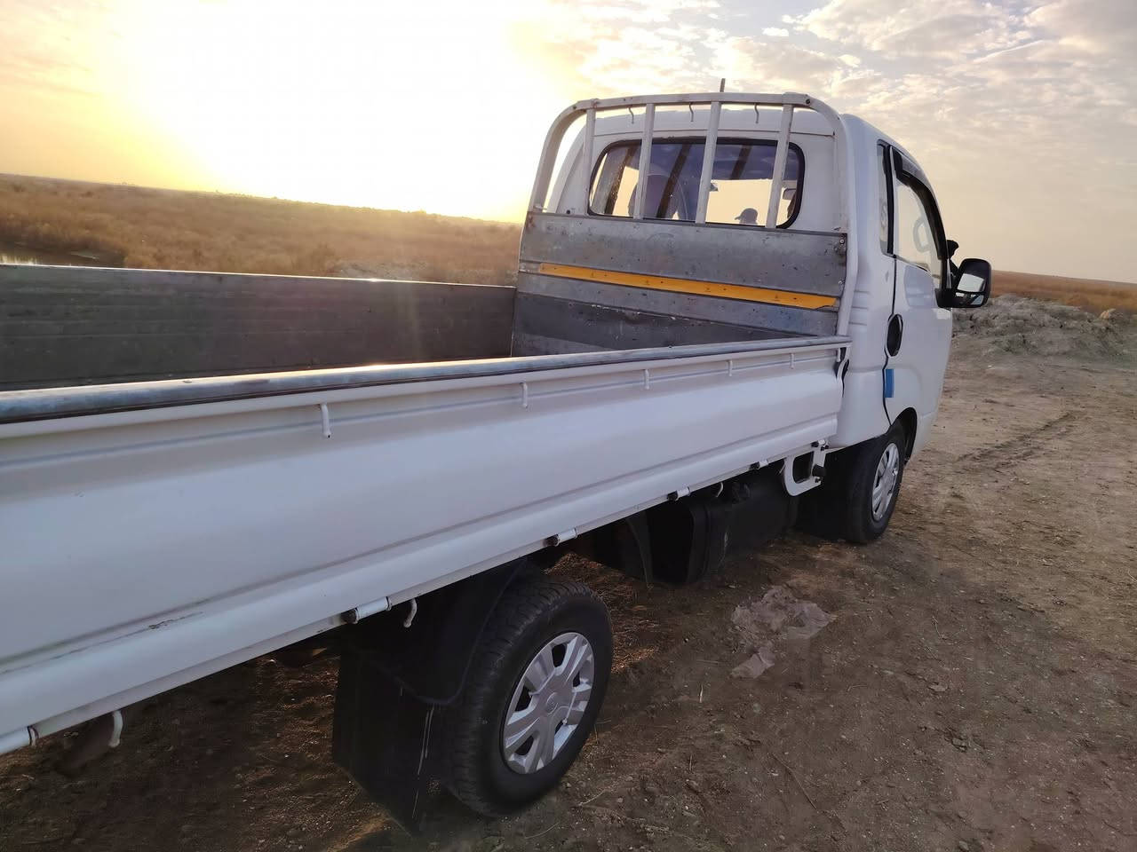 سلام عليكم  كيه حمل نثيه مديل 17سياره  جاهزه مجهزه ما بيهه نقص مكينه وكير وكسن وكشر السياره مكفوله ما عده بنيد فقط والباقي مكفول مشروع وطني مداور ثاني يوم سعر 103   بيهه مجال تصل عل رقم  ***********  سياره داخله تكسي صلاوات علئ محمد وما ذب عليهه دينار
