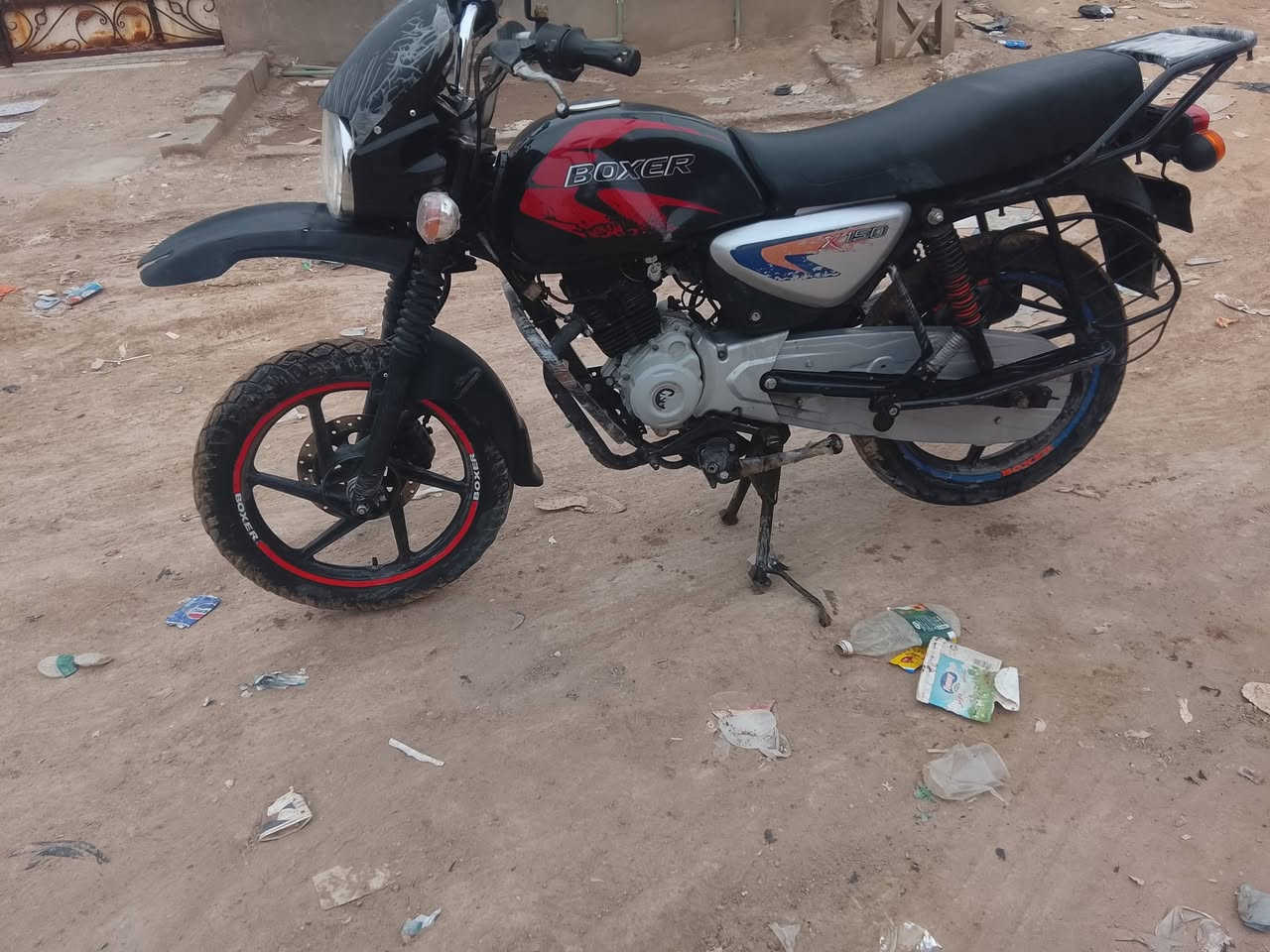 السلام عليكم دراجه بوكسر للبيع 
موديل /2024
ادوات ادوات 
كفاله سرقه و عشائر 
السعر 700 وبيها مجال قليل 
مكاني ابو الخصيب سراجي 
رقم الهاتف واتساب فقط ***********
