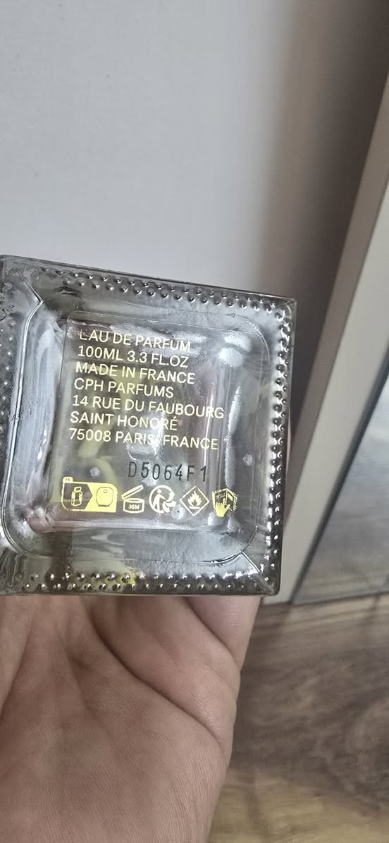 عطر تيليا اورجنال مستخدم كما موضح بالصورة للبيع فقط
واتساب ***********
