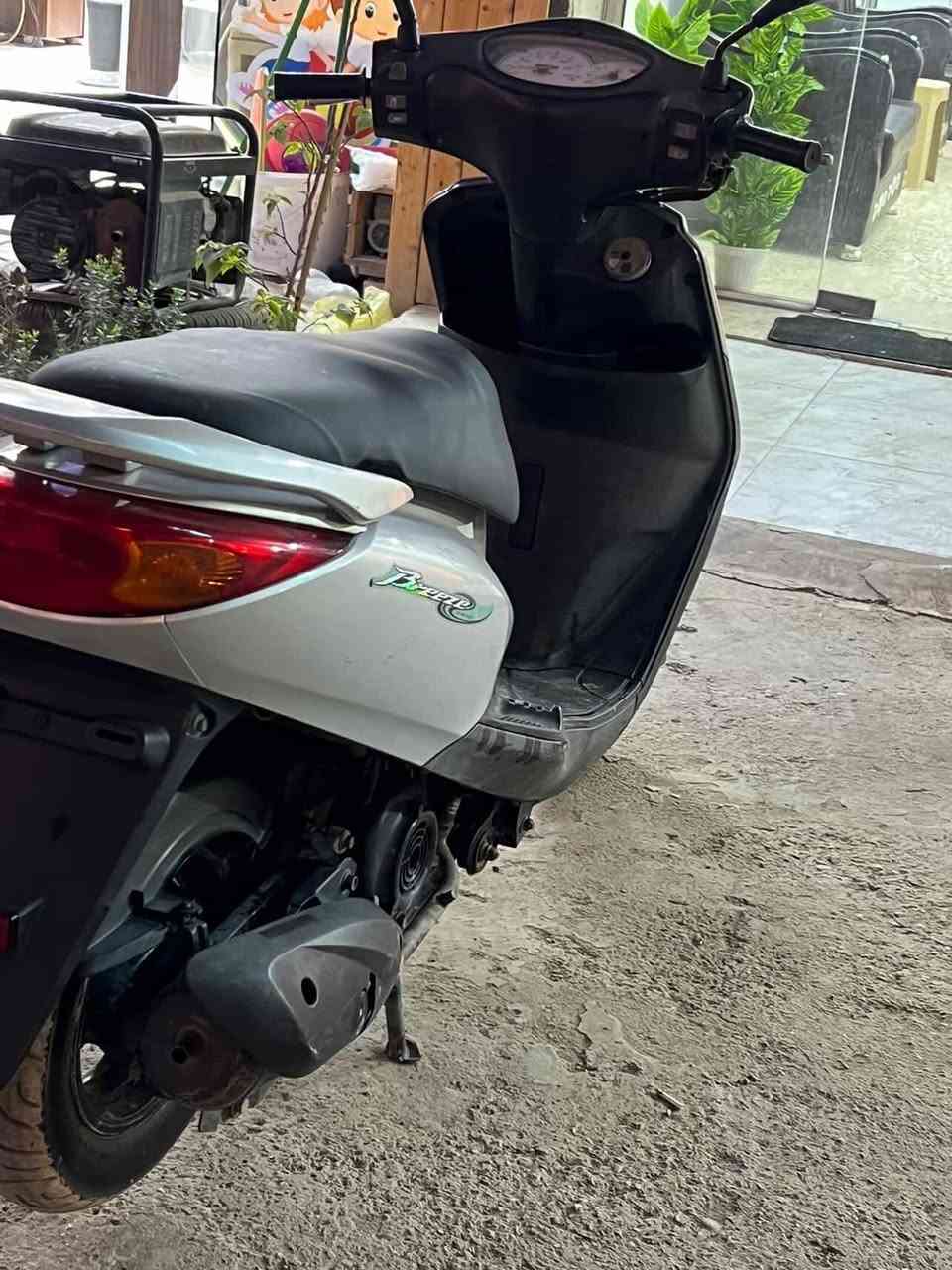 سلام عليكم بريز  لايت عالي نوزل  رمبه كفاله عامه مكينه ممطخوخ عليها سبانه مكفوله من نضوح تبخير تنقيص الدراجه جديده بمعنى الكلمه كربائيات كله شغاله نكره بكل وقت مداريها دهن ومحسن وكل فتره ادامه 
مكاني بغداد جزيره بغداد السياحيه 
سعره (750) وبيها مجال للطيبين ❤️
***********
