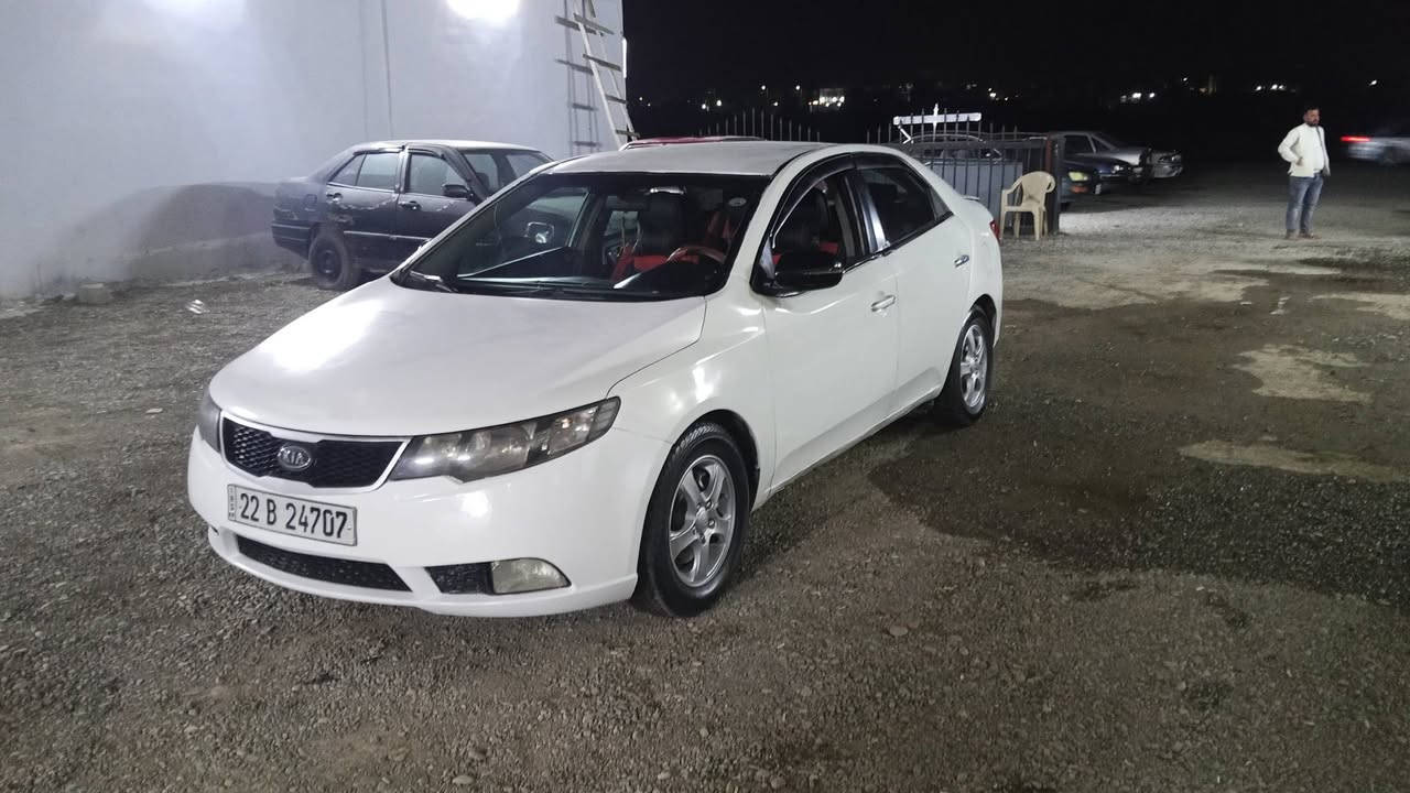 سيراتو موديل 11 رقم اربيل دولي شرعيه بل موصل  شرط الوكاله و التحويل  
صدر جديد طخم جديد تبريد لمس تدفه كلو شغال  شفتات استيرن ملضومه 
غاز كير محرك شرط السيارة مال جناي ما تحط عليه ربع 
ضرر اقل من العام انطي عام عليه غرامه 225 نزلن من السعر 
السعر 68 وبيه مجال 
العنوان موصل كيارة 
اتصل و ادلل 
***********
