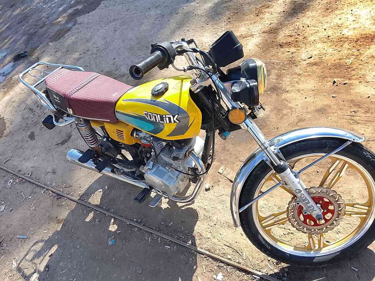 سونك اوراق 
مديل 24
مكاني بابل سده الهنديه 
***********
سعر 425وبيه مجال
