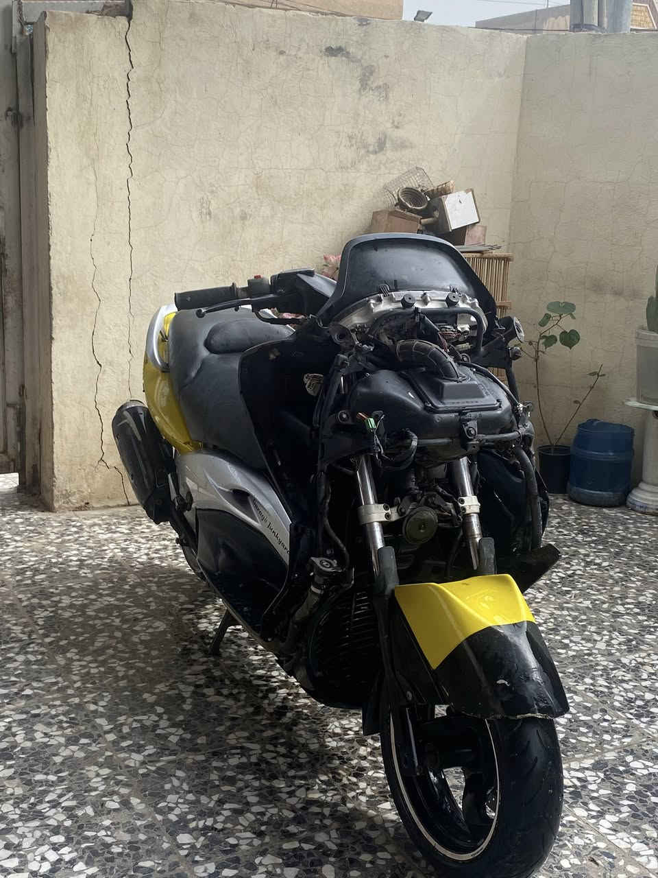 سلام عليكم دراجه تي ماكس نظيفه شلعه ومعدل موديل ٢٠٠٧ المكان بابل الرقم *********** السعر مليون و٣٠٠ وبيها مجال
