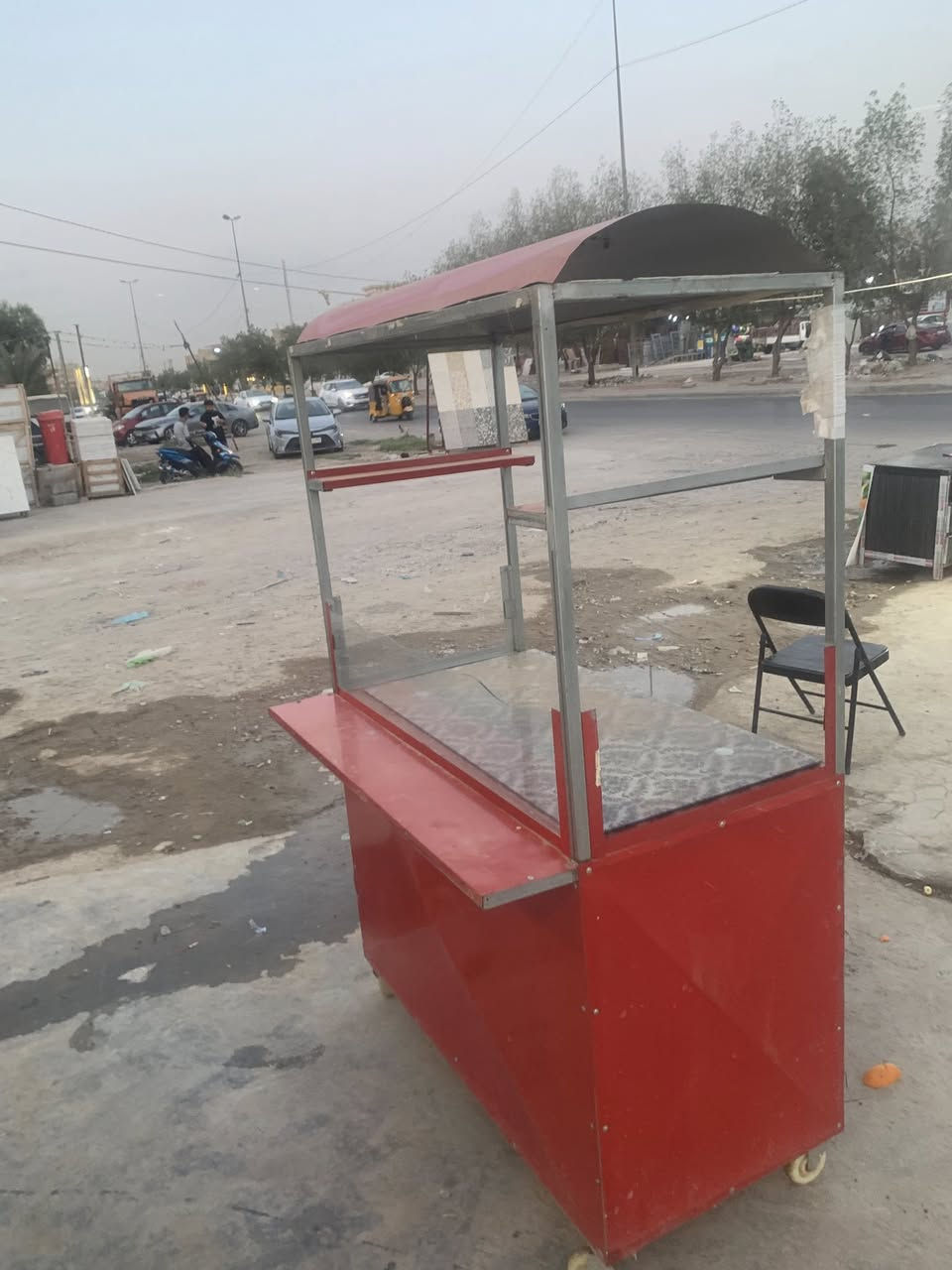 سلام عليكم عربانه لبيع ترهم مال كلشي عصير لبلبي العربانه  سعر 200 وبيه مجال  نضيفه ومرتبه الاستفسار أو آتصال ***********
