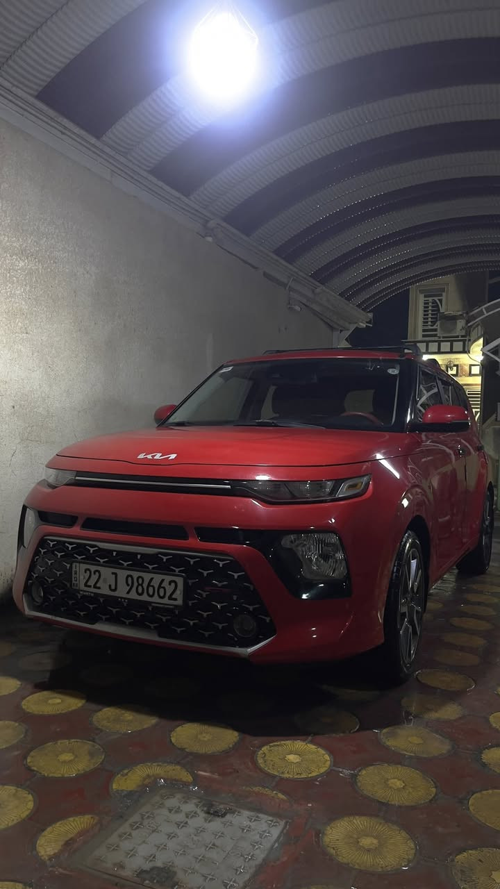 السلام عليكم ورحمة الله وبركاته اخواني الاعزاء   
كيا صول 2022 GT LINE 
فتحه شاشه حجم كبير تحكم ستيرن رادارات امامي جانبي  
ماشيه 66 الف 
حادثها من امريكا مثل ما موضح بلصور
 فقط جاملغ وصفحه گلير
 وبلعراق بيها حادث جاملغ وبنيد مبدل كله اصلي مال كصه gt سياره حداديه جديده كلها كير مكينه مكفول 
سياره رقم اربيل وكاله بأسمي تريد تحويل تريد وكاله اني خادم 
مكاني بابل للاستفسار *********** 
السعر : 135 ورقه
