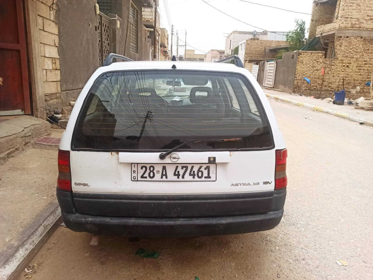 سلام عليكم
للبيع او مراوس 
اوبل استر 
محور كير ومكينة كورلا نضيفات 
موديل 94
كهربائيات شغالة 
السيارة بسمي سنوية مجددة ل 27
ارقام نگليزي 
السعر 30 وبيه مجال 
للاتصال ***********
مكاني ناصرية
