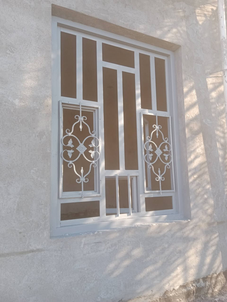 السلام عليكم
صبغ وتنضيف الشبابيك والابوب باسعار مناسبة 
***********
***********
@إشارة
