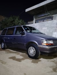 اخوان سياره دوج كلايزر كالوبر استفسار 07716108594 عنوان بغداد جكوك رقم...