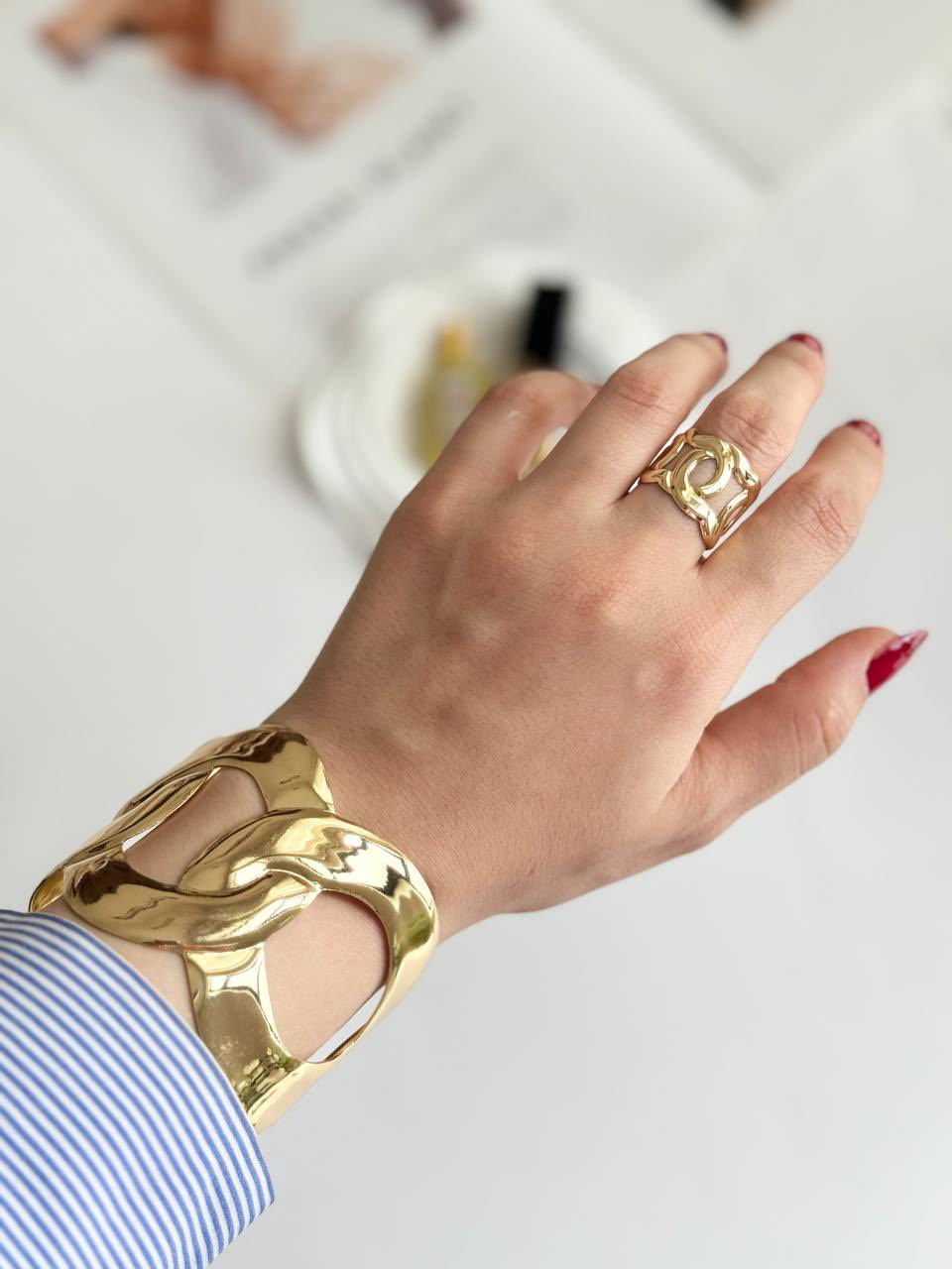 اساور ومعاضد بنترست الاصلي 🔥✨

متوفر سيت كامل 🔥

سعر فقط 6 الف 👌🏼￼

بنترست طلاء ثابت شرط الضمان 🩶

يتوفر توصيل لجميع الاقضيه والمحافظات 🚗

عنه/ الشوق الثاني / مقابيل مدرسه ابن الجبير / مجاور صياغه بغداد


**إذا كنت صاحب هذا الإعلان وتريد حذفه لأي سبب، رجاءا أرسل رسالة إلى الدعم الفني**