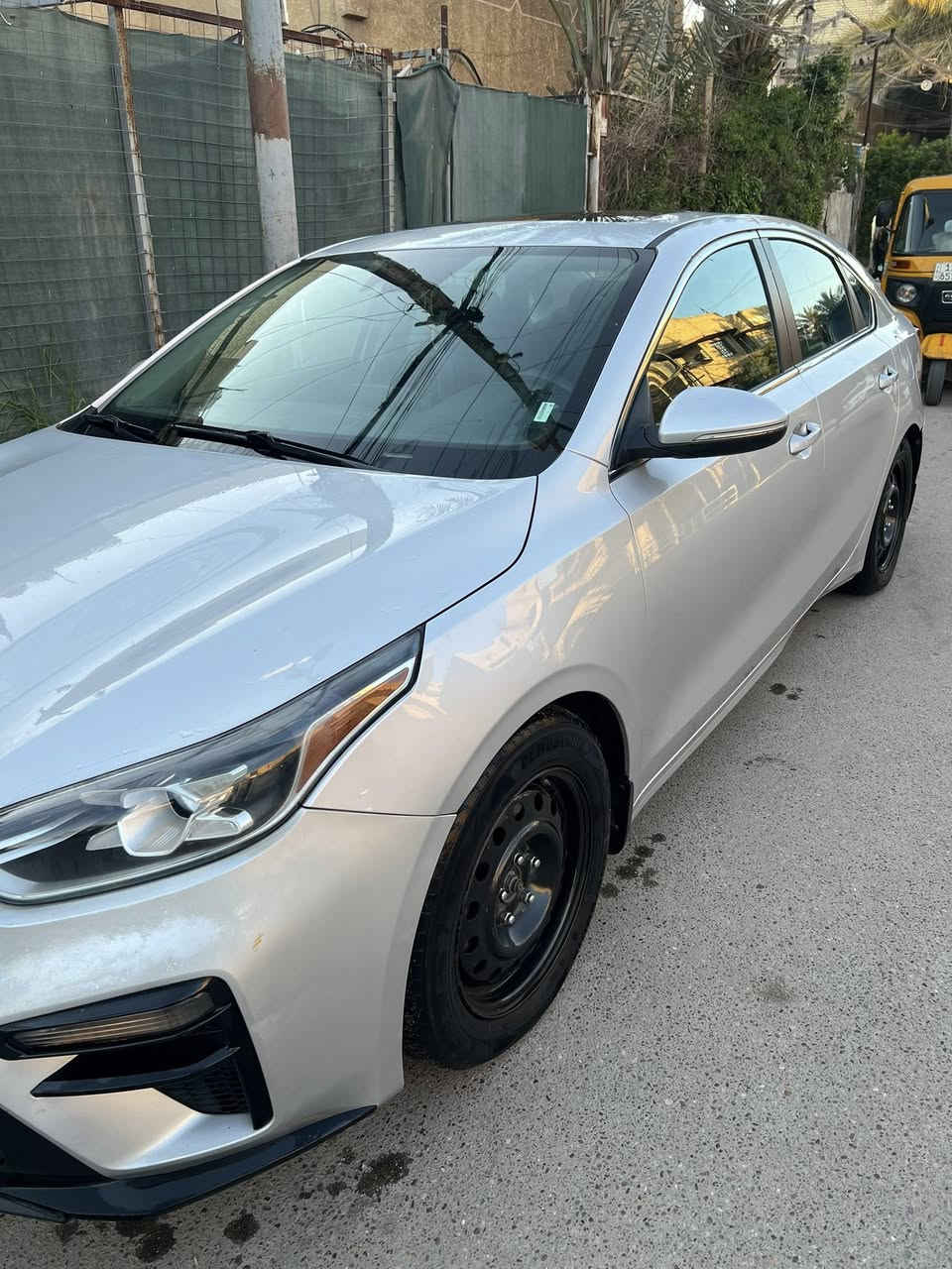 السلام عليكم 
فورتي موديل 2020Ex
رقم أربيل 
مكينه 2000دوش
السعر 137
العنوان /بغداد  /الشعله
***********
