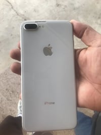 ايفون 8بلاص ما مبدل بي شي السعر 120وبي مجال رقم 07507476642بي وتساب