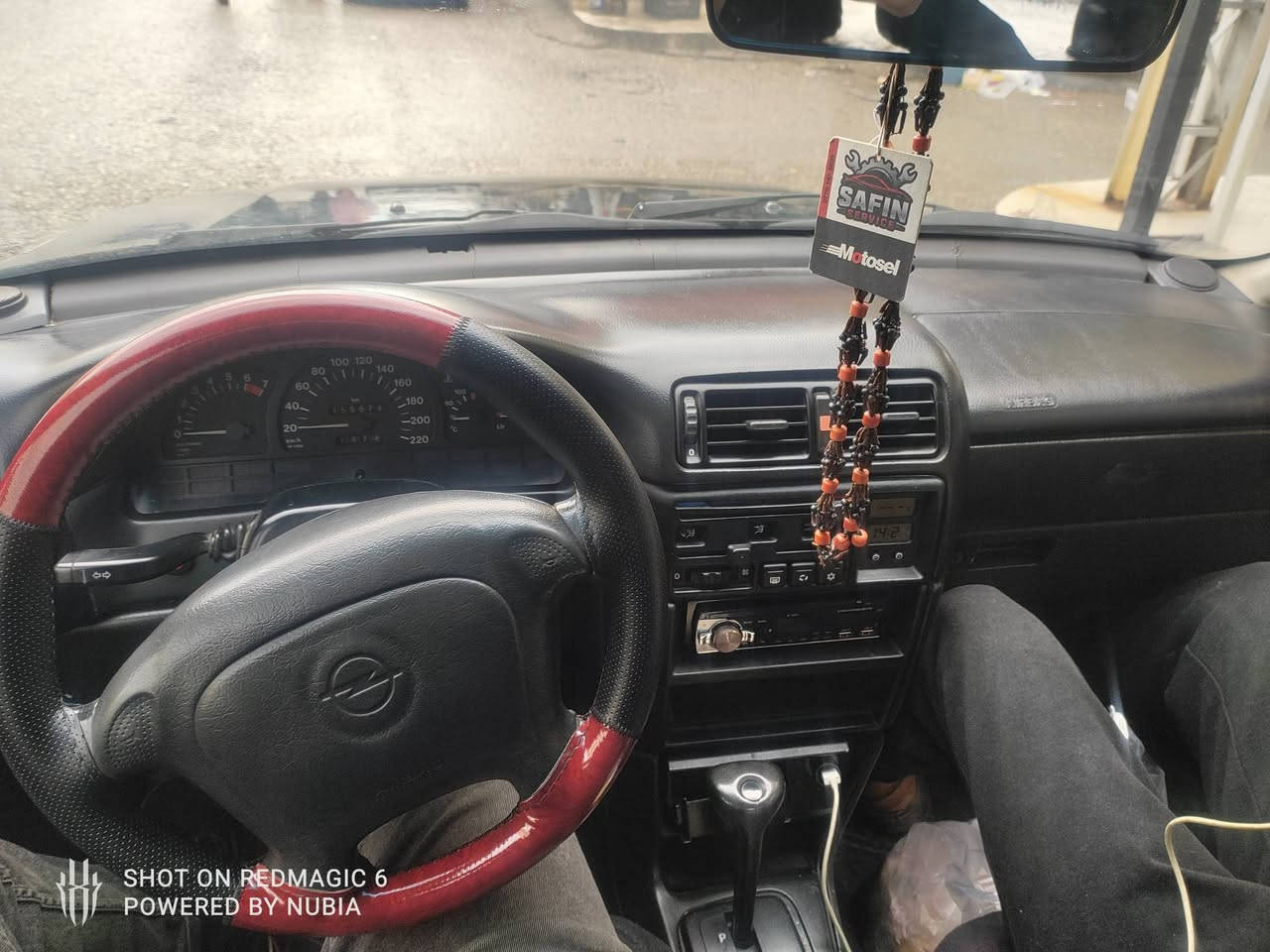 ️ السَّلَاْمُ‌ ‌عَلَیْکُم‌
ئۆپڵ 1994ڕەش
سەنەوی تا2031تازەیە بەناوی خۆمەوەیە
مەکینە 20و ئۆتۆماتیک
دەعم ولێدراوی و ڕزیوی پێوە نیە
قوفڵ مەرکەزیە 
بەرەدەرگا و کوشتن و ڕەژبول هەمووشتی زۆر پاک و جوانە
هەرچوار تایەی لۆکە
ئیرفلۆی ئاوروپی لەسەرە زەمانی شەش مانگی لەگەڵە
شوێنم سلیمانیە
گەرموشتەری چات بکە بۆنرخ گۆڕینیش بەس بەنیسانی تاک ئەکەم
***********وەتسئەپ و ڤایبەریشی لەسەرە
