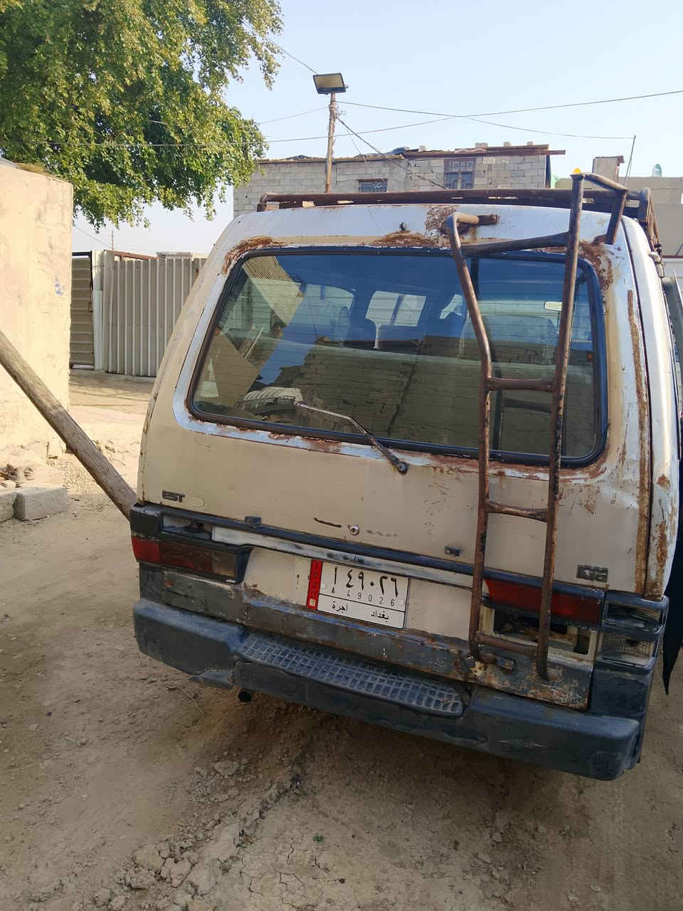 السلام عليكم 
كيا بستا للبيع مثل ما تشوفه بالصور 
السعر 30 وبيه مجال 
بغداد / الزعفرانية 
***********
