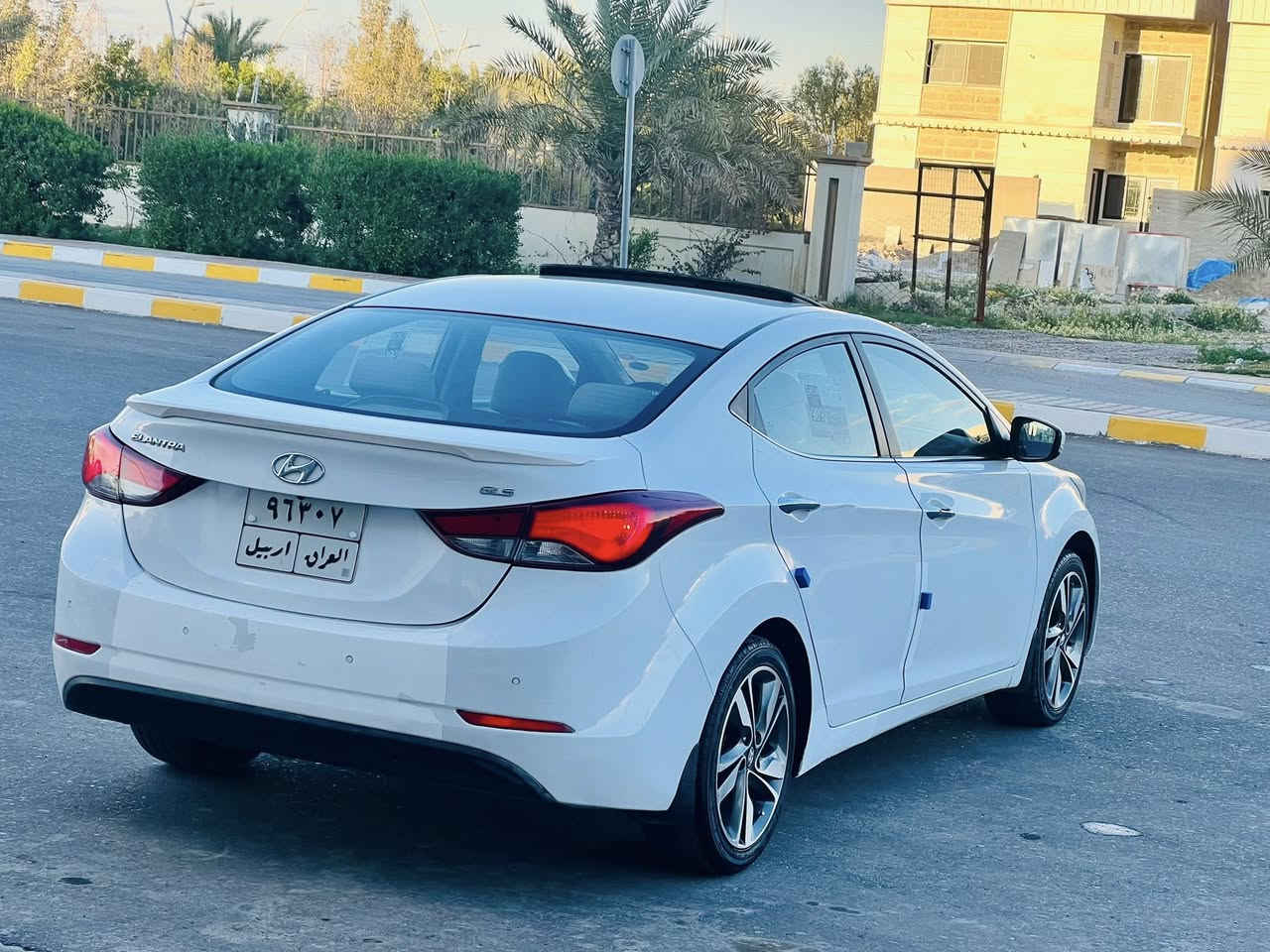 ياالله سلام عليكم الإنترا 2014 خليجي GLS فول مواصفات واحد على واحد رقم أربيل سياره خير من الله واحلى من الصوره جاهزه تحويل ثاني يوم مابيه اي نقص بدون اي صبغ او تبديل بيه كرت باب السائق فقط ***********
كير / محرك/تبريد/صدر خلفي امامي/تخم تاير/تخم ويل كب/دوشمه كله بلشر
مواصفاته 
سلايت روف
محرك 1800
بصمه
تبريد قطعتين
أشاره ترحيب
داخل عسلي
صاج ملكي
تحكم ستيرن جيهتين
تبريد لمس
مرايه شفط
بصمه أبواب
حساس خلفي
يدات نيكل
شاشه + كامره 
لد امامي
لد خلفي
تخم ويل كب كروم
بلاكتور بلادي
كشن جك
أشاره بلمرايه
جرس تنبيه سرعه
اوكس
وبعد بيه هواي مواصفات السعر المطلوب 115 وبيه مجال مكاني تكريت اعتذر من الوعده والقسط للتواصل ***********
