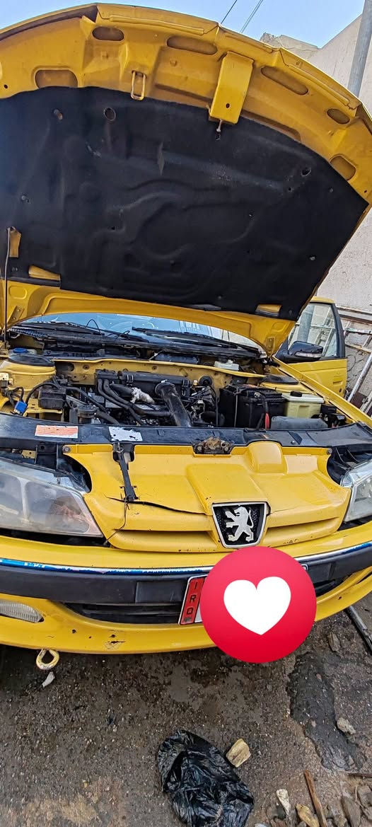 سلام عليكم ورحمة الله وبركاته مساء الخير اخواني بيجو بارس موديل 2015للبيع
لايوجد ضربه فقط بنيد مبدل مكينه 1800جديده كير جديد
***********
