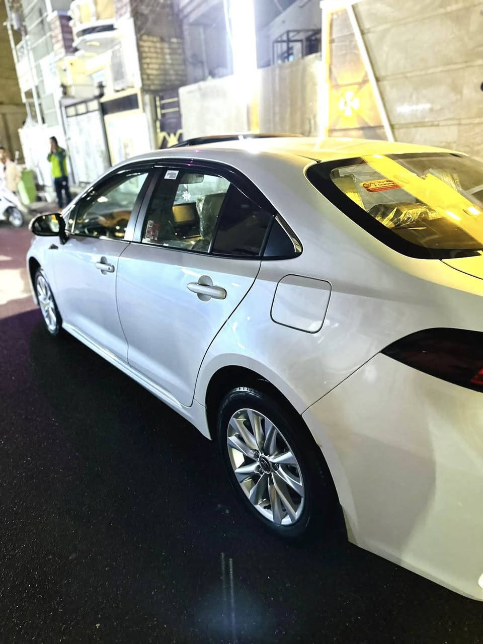 تويوتا كورولا موديل 2023 – ياباني (جيهان)
• الممشى: 52 ألف كم

 • الحالة: فول واحدة على واحد

 • بدون صبغ، بدون بارد، بدون أي ملاحظات أخرى

 • السيارة مضمونة من كل شيء سيارة تريد تحويل تريد وكلا

 • الموقع: بغداد – الغزالية

رقم الهاتف : ***********

 • السعر: 18,500$ بيه مجال بصيط 
 • قابل للتفاوض  شي بسيط
