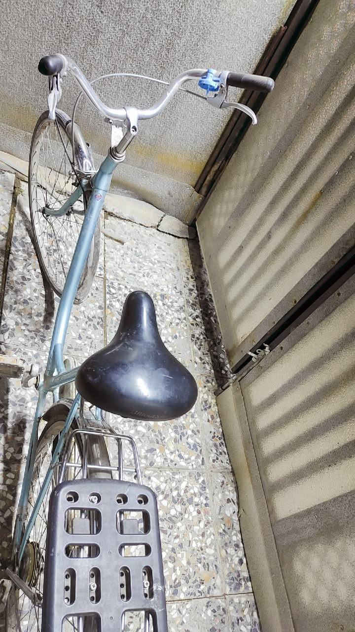 سلام عليكم شباب بايسكل بناتي حجم. 26.الباسيكل مابي اي نقص. 100وبي مجال حك الجيه.
للاستفسار. 
***********.
