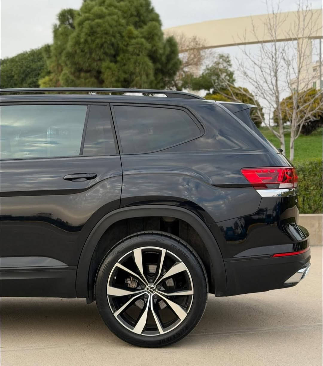 للبيع او المراوس اطلس 2024 فول مواصفات بلص
فتحة سقف بنورامي باكامل 
مقاعد جلد داخل اوف وايت المرغوب
7 راكب مقاعد VIP
مقاعد تبريد وتدفئة
كشنات كهرباء 3 دكم
بصمة 
تشغيل عن بعد 
جنطة كهرباء 
ويل كب 21 برميوم
رادارات امامي وخلفي وجانبي 360 درجة
دشبول دجتل 4 اشكال
شفات كير بالاستيرن
شاشة كبيرة
وضعيات قيادة متعددة
عدسات لايت متحركة مع الاستيرن
كشافات يمين ويسار مع الاستيرن
لايتات زنون 
بردات ابواب 
شاحن هاتف لاسلكي واير ليس 
منافذ شحن 
مري شفط كهرباء
نقط عمياء 
حساسات امامي وخلفي 
ليدات امامي وخلفي
علامات ضوئية امامي وخلفي
حساسات امامي وخلفي وجانبي 360درجة
اوتو ستوب 
اوتو هولد 
تحديد مسار 
كار بلي 
دشبول مع الابواب صاج
ستيرن تدفئة
انطمة حساسات وتحذيرات وقيادات 
فول السيارة متنعد مواصفاتها
السيارة بدون صبغ بيها طخة بسيطة بالخشم وراجع pdr شبرين الباقي مكفول كفالة عامة  
ماشية 40 الف جديدة بمعنى الكلمة 
رقم اربيل باسمي هزة وفحص وسنوية الى 2031 شرط التحويل او الوكالة 
دخول جديد ماماشية السياره بالعراق
السعر : 318$ وماكو هيج سعر بكل السوك
*********** / اربيل
