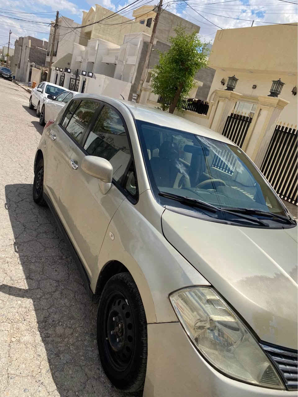 نيسان تيدا موديل 2008 
كير محرك تبريد بشرط
صدر و تايرات جديد 
بطاقة بنزين موجود 
سيارة باسمي تحويل 
رقم تليفون *********** كركوك, العراق
