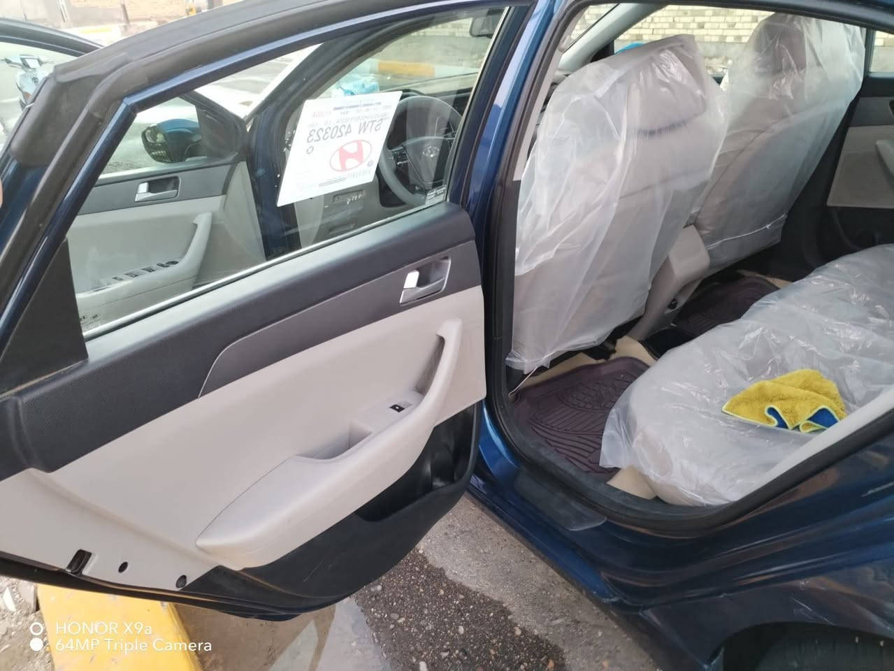 سلام عليكم سوناتا 2017تحويل ثاني يوم سياره نص فول شاشه كبيره كفاله من التبديل بعض الخدوش صفحه السايق مكينه 2400 معليله كازكت من التنقيص والدوانص السعر 118 وبيها مجال***********
