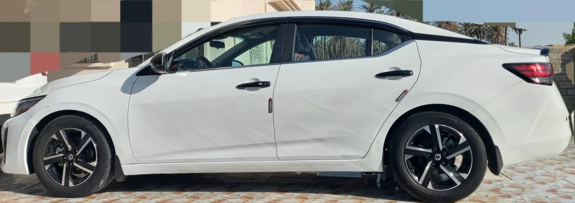 🚘 للبيع نيسان سنترا SV موديل 2024 🚘
🔹 الممشى: 41 ألف كم فقط
💰 السعر: 158 ورقة قابل للتفاوض للجادين
🔹 السيارة باسمي شخصياً ومن الناقلة مباشرة على اسمي
🔹 استخدام شخصي واهتمام عالي جداً
⭐ مواصفات SV الكاملة:
 ✅ بصمة تشغيل
✅ بصمة أبواب للجهتين
✅ شاشة كاربلاي
✅ كاميرا 360 درجة
✅ حساسات خلفية
✅ توقف ذاتي
✅ نظام تحديد المسار
✅ وباقي المواصفات المعروفة لفئة SV
✨ إضافات وكماليات: ✔️ كشنات جلد درجة أولى
✔️ أرضية جلد
✔️ كماليات داخلية وخارجية
🔹 لايتات زينون (عالي وواطي)
🔧 محرك وكير شرط، مكفولين وما مفتوح بيهم أي برغي
⛽ مستخدم إلها بنزين محسن فقط
🎨 الدهن أصلي
🛞 التواير والسبير وجميع الملحقات شرط
🚗 سيارة نظيفة جداً ومعتنى بيها، جاهزة للاستخدام بدون أي مصروف.
📌 ملاحظة:
حادثها نصف الجاملغ الأمامي جهة السائق فقط، بدون دواخل، والبجم كبس.
📞 ***********
🌹 للبيع فقط، والله يبارك لصاحب النصيب. 🌹
